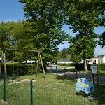 Campsite Les Falaises De Toussaint