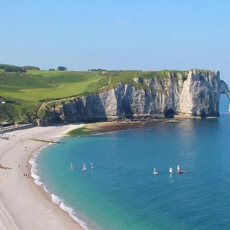 Les Falaises De Toussaint