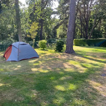 キャンプ場 Les Falaises De